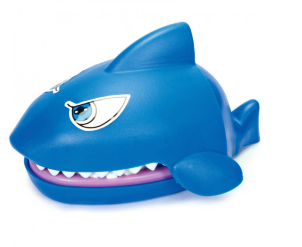 SHARK ATTACK - Victoria's Toy Station