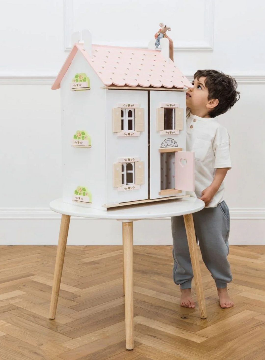 Rosehart Wooden Doll House